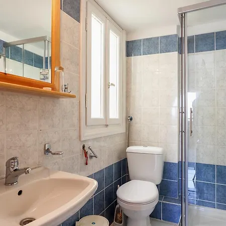 Guest house Akti Fine Skopelos Town
