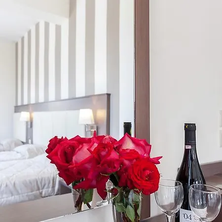 Akti Fine Guest house 2*