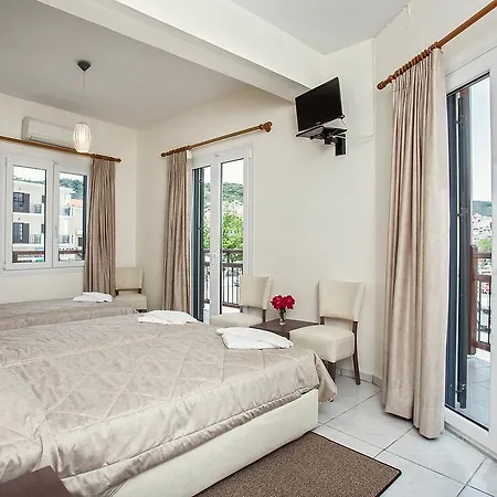 Akti Fine 2* Skopelos Town